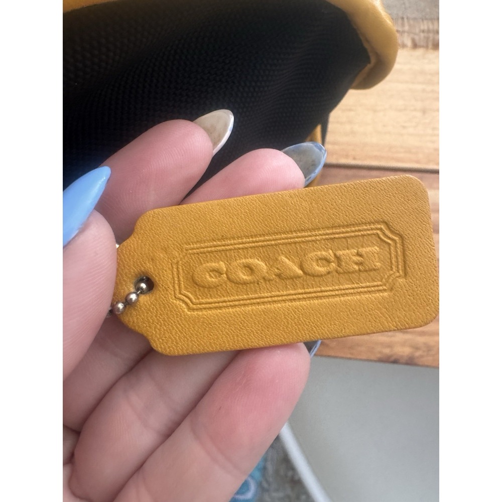 VTG 1996 Coach USA MADE Olympics Duffle Bag Yellow/Black Leather/Nylon Charm+Tag - Picture 5 of 10